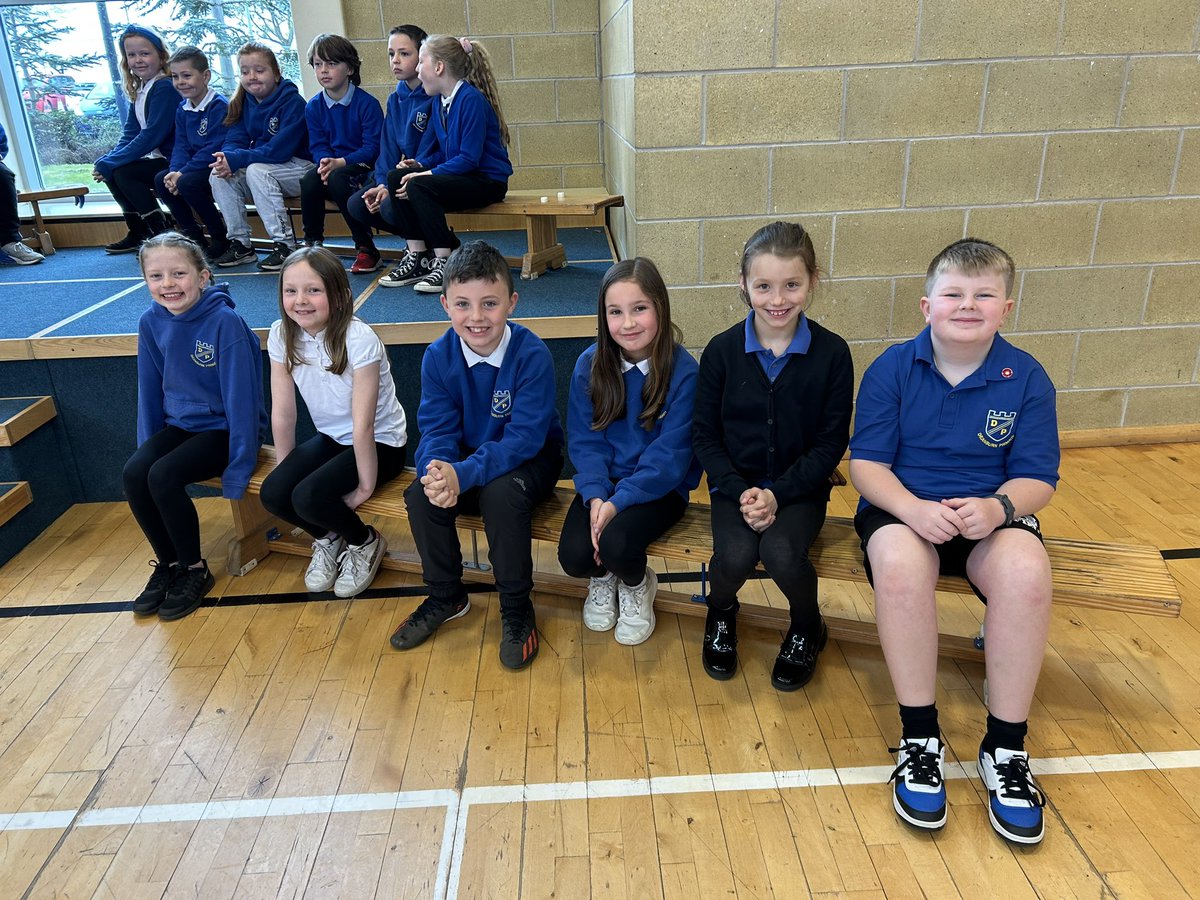 DeanburnPS_P7A's tweet image. We are ready for our #ClassAssembly this morning! 😊⭐️😊⭐️😊⭐️