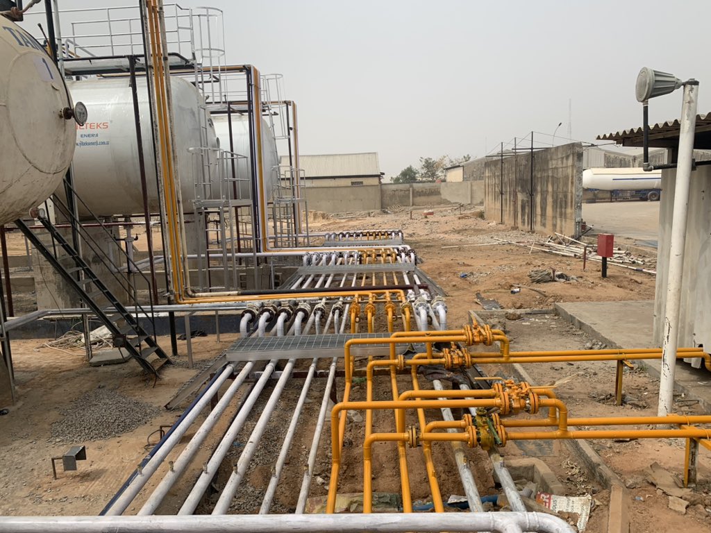 I_am_Danimercy's tweet photo. #LifeofaCivilEngineer

How I ended up managing the construction of a LPG (Liquified Petroleum Gas) Plant 😉 https://t.co/pM4WRIOy96