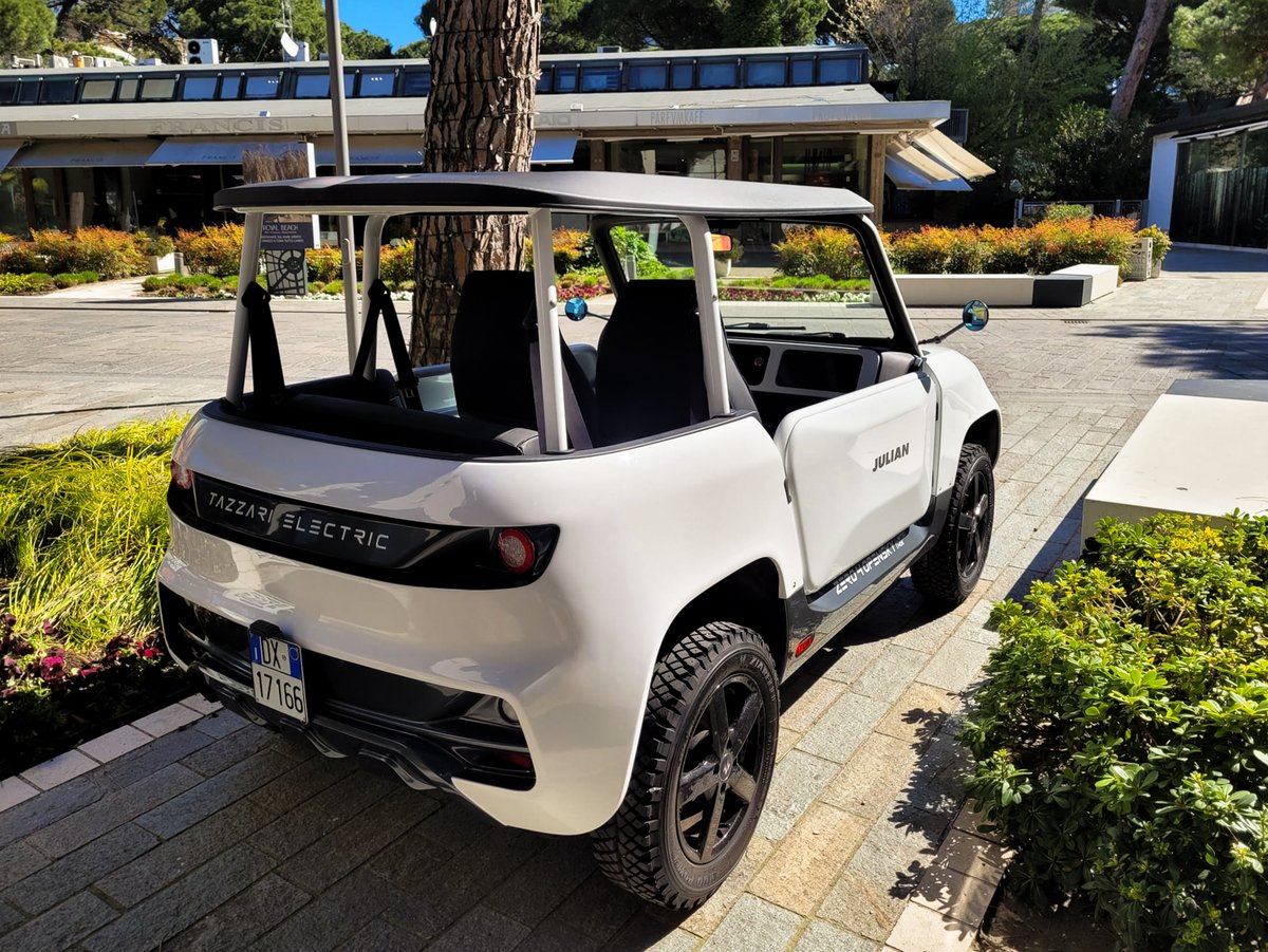 TazzariEV's tweet photo. Enjoy the spring-summer vibes with Zero 4 Opensky by #Tazzari #EV!
@ Julian Fashion Milano Marittima
#tazzariev #tazzarizero #tazzarielectric #electricvehicle #holidays #motorvalley #electricmobility #zero4opensky #zeroemissionmobility #zeroemission #L7e #minisuv #handmadeinitaly https://t.co/kqPkWRCIqF