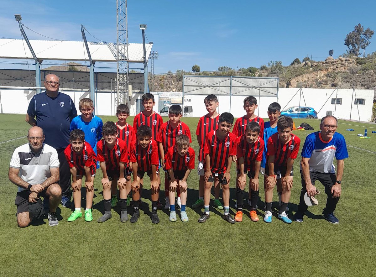 ⚽ Último entrenamiento antes del Campeonato Andaluz de nuestras Selecciones Jóvenes Promesas de Escuelas Municipales de Fútbol del <a href="/cedifa/">RFAF-CEDIFA</a> en la Ciudad Deportiva Pedro Pastor de #Macael 

📍 #Villacarrillo (#Jaén)
🗓️ 29 de Abril - 1 de Mayo

🍀 ¡Mucha suerte!

💟 #FútbolRFAF