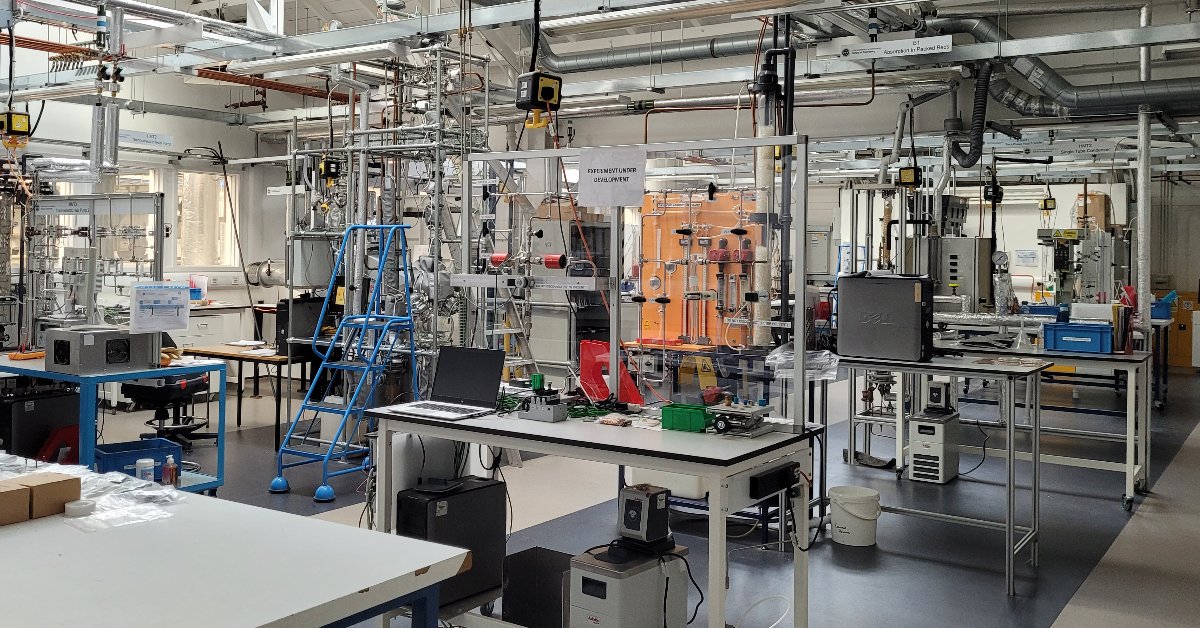 ⚗️ "What is chemical engineering?”

'I can’t tell you how many times I’ve heard this question. The only thing I hear more is “Oh, so basically chemistry!"'

Read our student Ewa's blog explaining what her subject is all about, and where it could take you: edin.ac/3ABuwYR