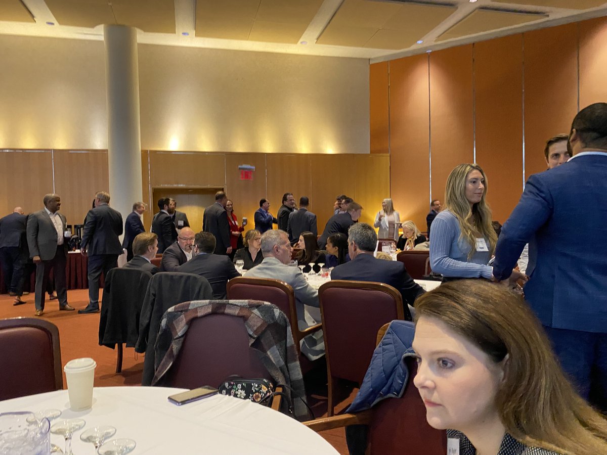 getLayr's tweet image. BOMA Energy Action Day - we are proud to be a part of this organization and sponsor of this event!  Great, relevant topics from the buy and sell-side, in a dynamic #NYC #CRE market #BOMA #energyefficiency #locallaw97 #vornado #RXR #brookfield