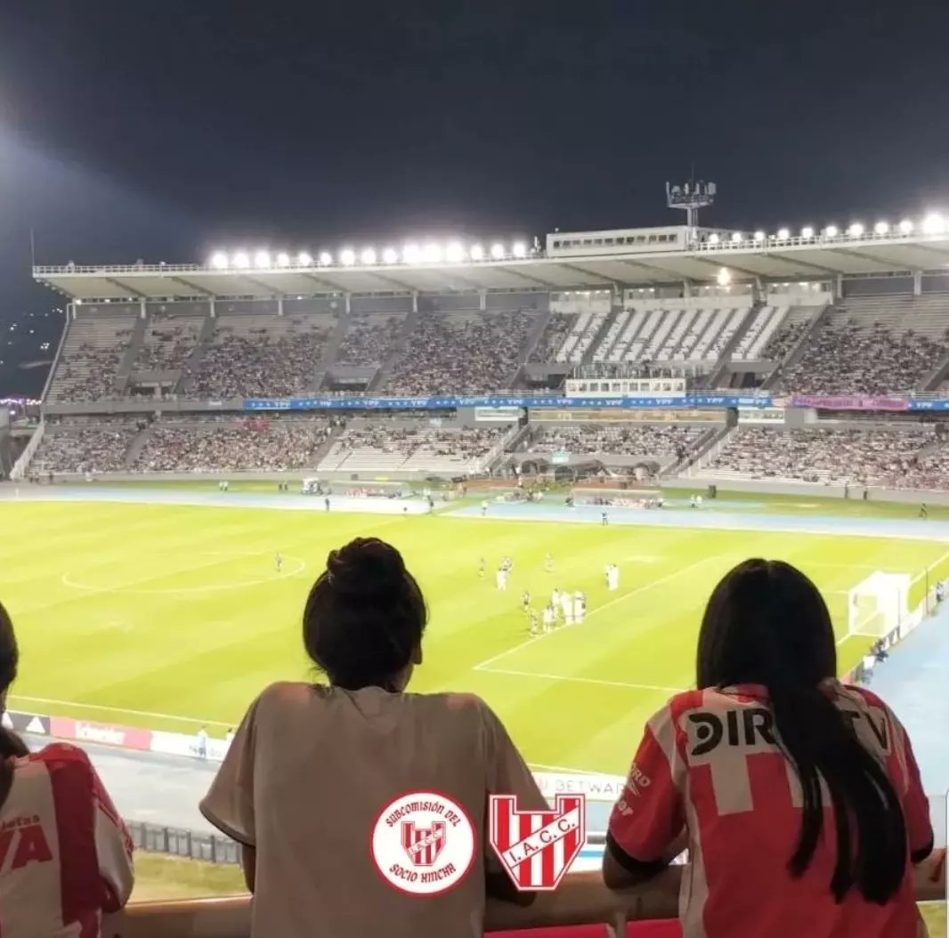 DamianBizzi's tweet photo. #Instituto La mujeres de la  Subcomisión en el partido de la selección Argentina de fútbol femenino con Venezuela, y apoyando la política de genero del club en el Estadio Mario Alberto Kempes. #Subcomision #SeleccionArgentina #FutbolFemenino #Argentina #Venezuela #Genero #Kempes https://t.co/BelWpVES7P