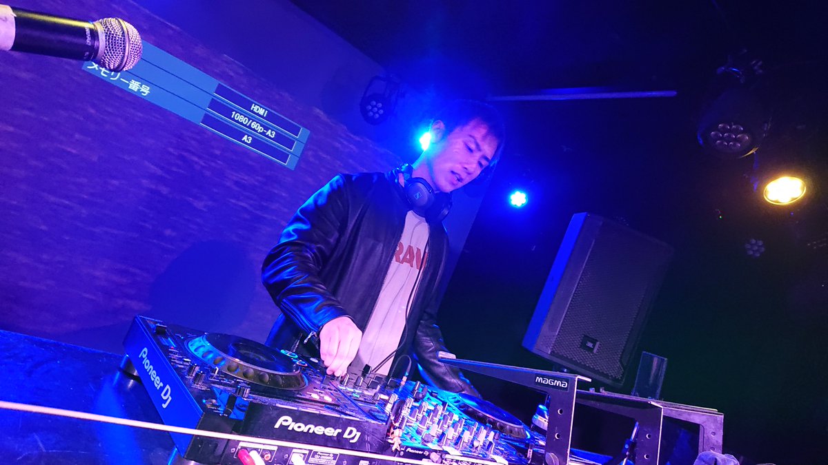 fr_style2019's tweet photo. TM NETWORK NIGHT
DJ KOO(suke)
#tmnetwork #tm39th #fanks #宇都宮隆 #木根尚登 #小室哲哉 https://t.co/BLPg1PITtE