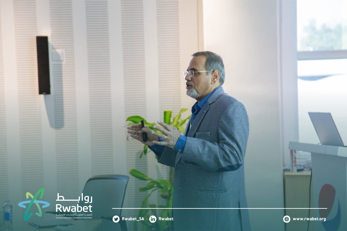 Rwabet_SA's tweet photo. نحن فخورون بالمشاركة في مبادرة #مصانع_المستقبل من خلال تنفيذ تقييم #سيري #SIRI لمصنع الجميح لتعبئة المرطبات في (الرياض - الملز) فرع شركة الجميح القابضة، وكما نحن متحمسون للعمل معاً في المستقبل القريب على رسم خارطة الطريق لتحقيق الأهداف المشتركة.

#مصانع_الجميح_لتعبئة_المرطبات https://t.co/6I1vUVUmbU