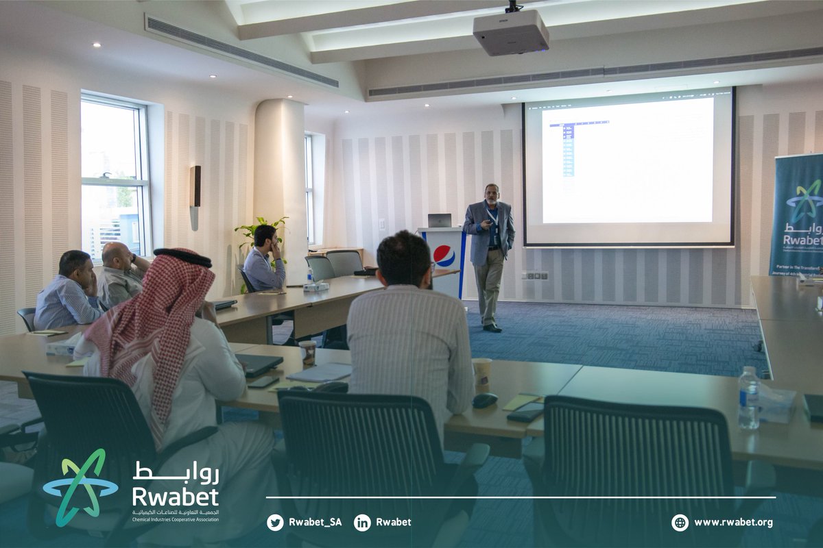 Rwabet_SA's tweet photo. نحن فخورون بالمشاركة في مبادرة #مصانع_المستقبل من خلال تنفيذ تقييم #سيري #SIRI لمصنع الجميح لتعبئة المرطبات في (الرياض - الملز) فرع شركة الجميح القابضة، وكما نحن متحمسون للعمل معاً في المستقبل القريب على رسم خارطة الطريق لتحقيق الأهداف المشتركة.

#مصانع_الجميح_لتعبئة_المرطبات https://t.co/6I1vUVUmbU