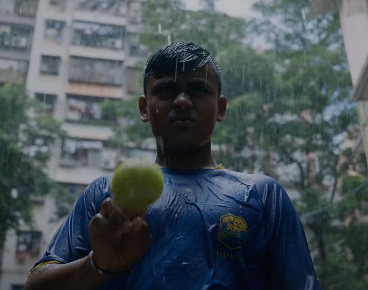 Rain or shine, practice doesn't stop. Wet courts, muddy fields, nothing can hold back a true athlete! 

#ThursdayThoughts #sports #NeverGiveUp #decathlon