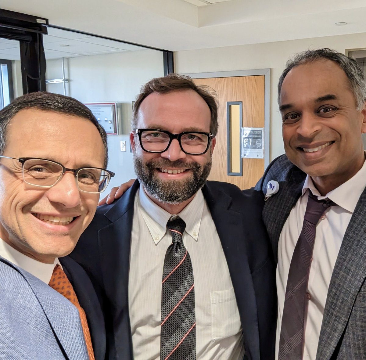 babaksjahromi's tweet image. Celebrating grand opening of the Northwestern Medicine Center for Pain and Spine Health Bloomingdale!  Bringing multidisciplinary care to our west region patients with acute and chronic pain &amp;amp; spine disorders.
nm.org/locations/pain…
@NorthwesternMed @NeurosurgeryNM