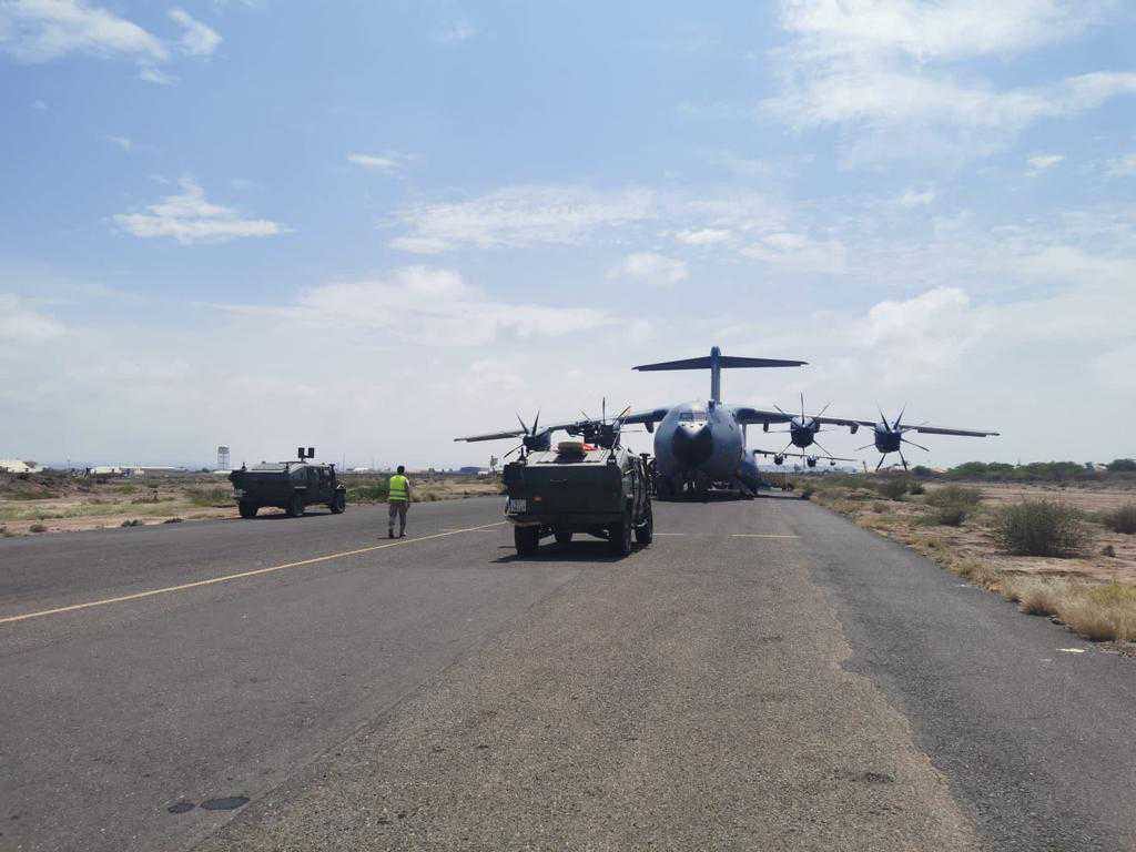 Heavy Russian army was spotted landing at Gqeberha military base this morning , what are they here for?