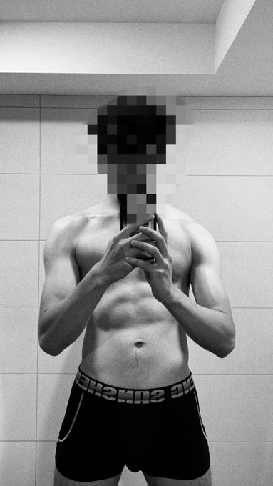 都快忘記這是紀錄身材的帳號🔥 https://t.co/4B64pnO0ty