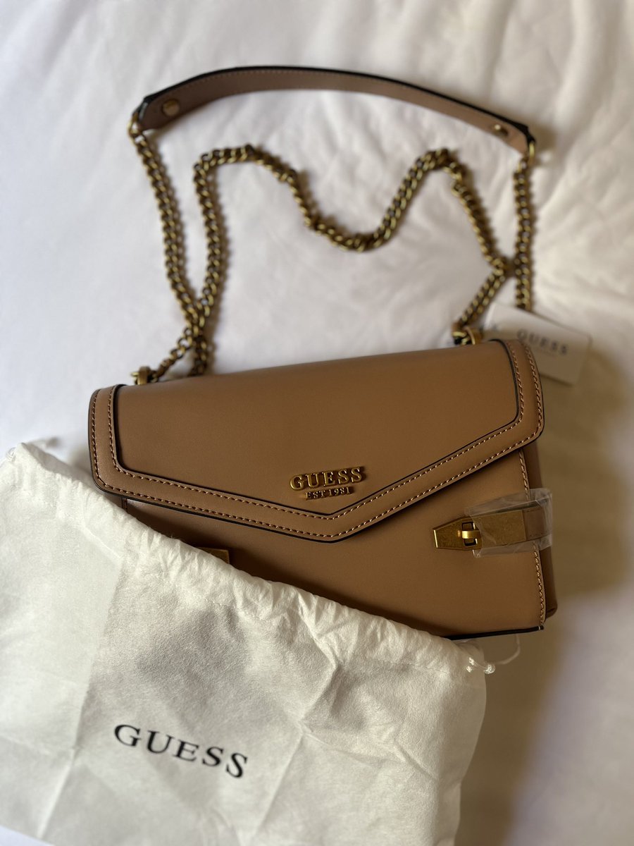 فافا الذكية والسعيدة جدًا tweet media