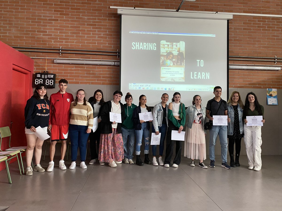 crp_gavabll2's tweet photo. Cloenda del Sharing to Learn de Viladecans. Big thanks to schools, teachers and students for this enriching experience! #sharingtolearn #ESL #learningisfun https://t.co/S6gi3mxJLm