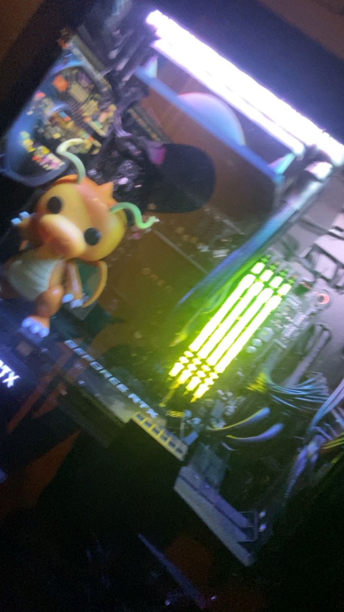 hiittsCj's tweet photo. more ram 😫, stream up tmrw 8-9pst be there !! https://t.co/UlzAPW2tMs