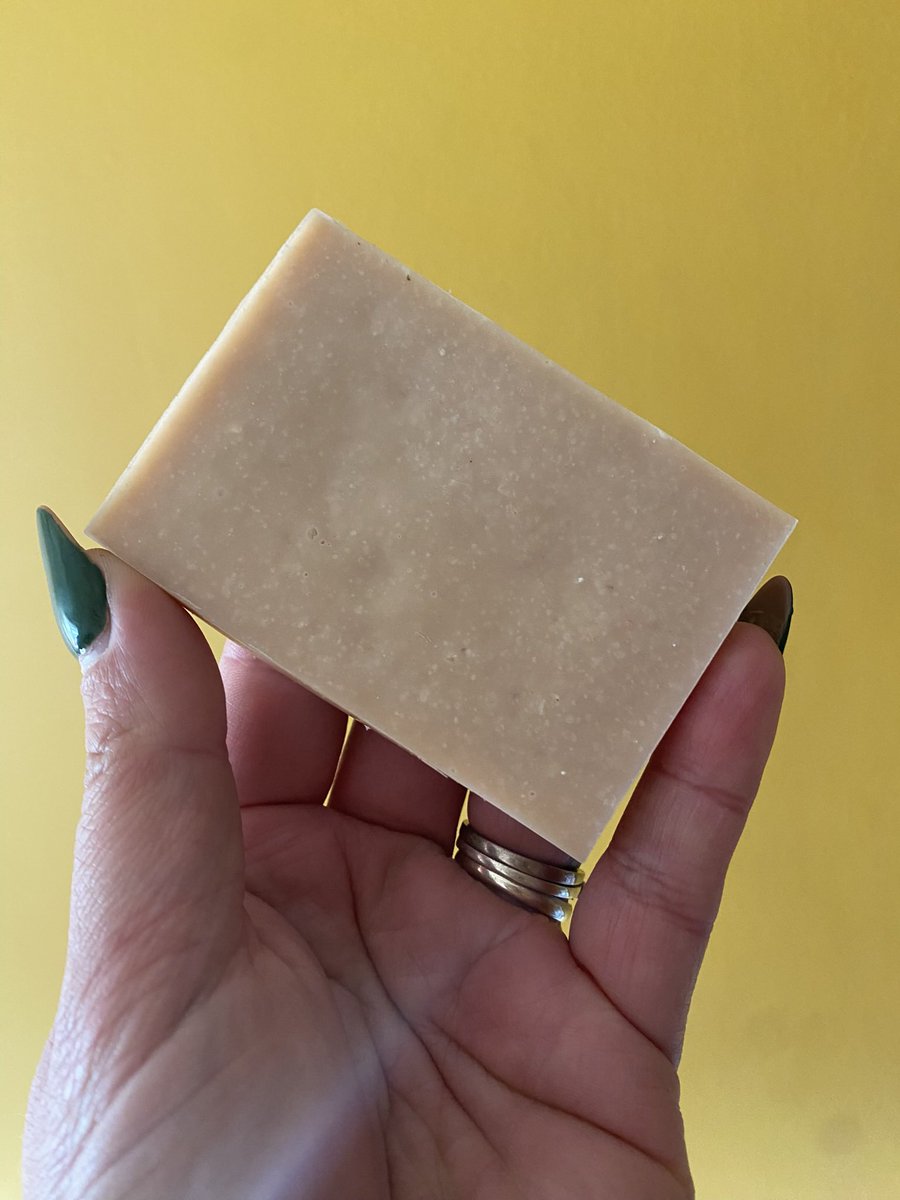 Grapefruit and Himalayan salt bars coming soon! These salt bars are so bubbly, with a lovely bit of exfoliation to help your skin look great! #soap #saltsoap #himalayanpinksalt