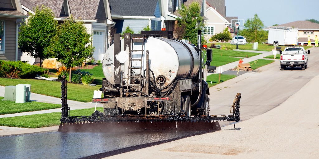 Time to fix the roads? Then get BS 9434:2023, the first national standard on how to use bituminous spray stress absorbing membrane interlayers (SAMIs). Learn more: bit.ly/3Lr2aXs #BS9434 #SAMIs #BituminousSprays #SustainableRoadMaterials