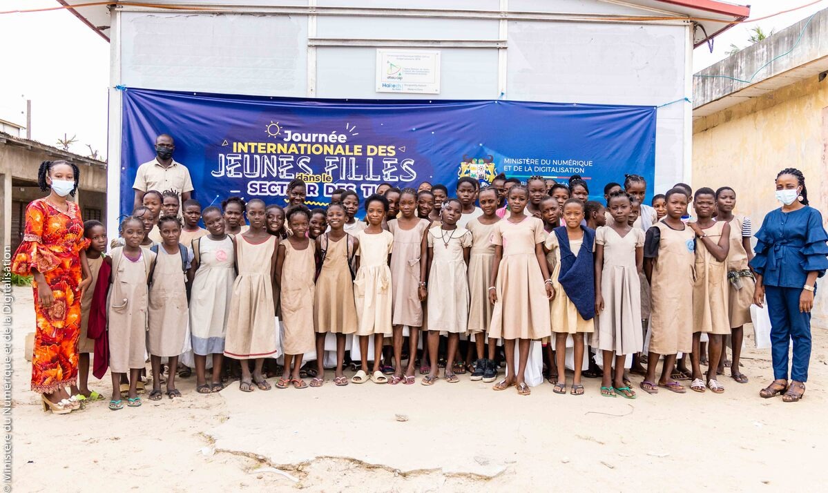 𝘼 𝙩𝙤𝙪𝙩𝙚𝙨 𝙡𝙚𝙨 𝙛𝙞𝙡𝙡𝙚𝙨 𝙙𝙖𝙣𝙨 𝙡𝙚 𝙢𝙤𝙣𝙙𝙚 𝙚𝙣𝙩𝙞𝙚𝙧 🌍, 𝘽𝙤𝙣𝙣𝙚 𝙅𝙤𝙪𝙧𝙣é𝙚 𝙞𝙣𝙩𝙚𝙧𝙣𝙖𝙩𝙞𝙤𝙣𝙖𝙡𝙚 𝙙𝙚𝙨 𝙛𝙞𝙡𝙡𝙚𝙨 𝙙𝙖𝙣𝙨 𝙡𝙚𝙨 𝙏𝙄𝘾 !

#JournéeInternationaledesFillesdanslesTIC #WomenEdTech #ChildEdtech