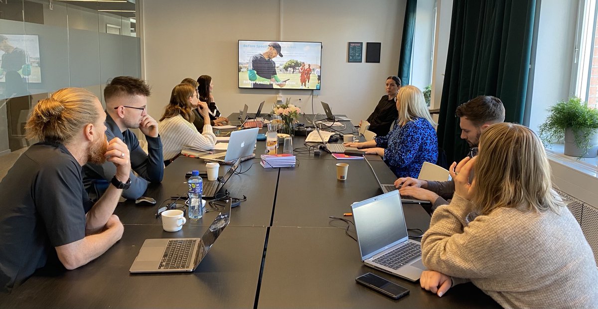 pazprendes's tweet photo. Reunión #TheBeforeProyect en #estocolmo #suecia con ⁦@Isikagp⁩ construyendo el curso para prevenir el #acoso en el #deporte ⁦@UMU⁩ ⁦⁦@UMUdivulga⁩ https://t.co/3UtfGxwPMd