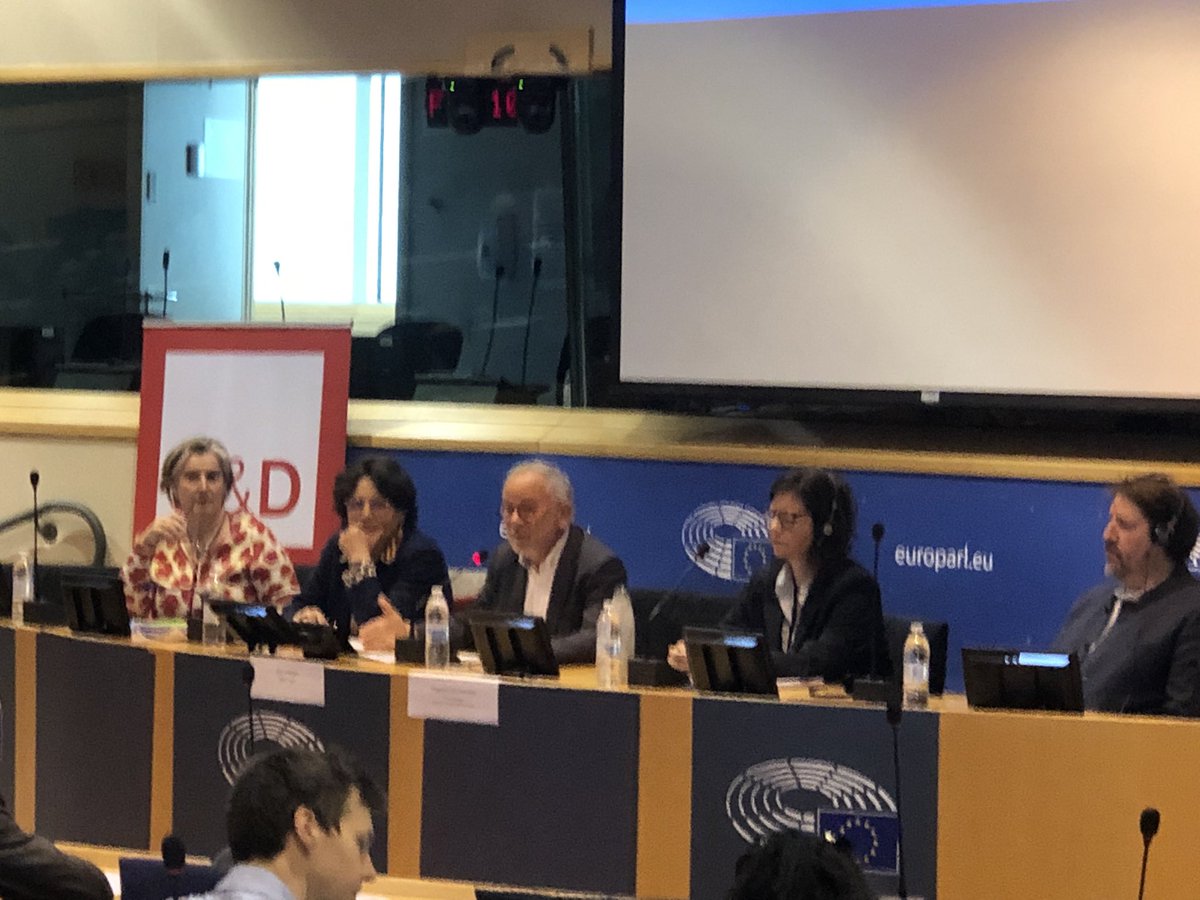 EricAndrieuEU's tweet photo. En direct de notre conférence « Commission Spéciale #PESTicides, 4 ans après, que reste-t-il à faire « ?
Rejoignez nous jeudi de 9 à 12h via ce lien :
https://t.co/YjU4ckTQPP https://t.co/Qga2A663t6
