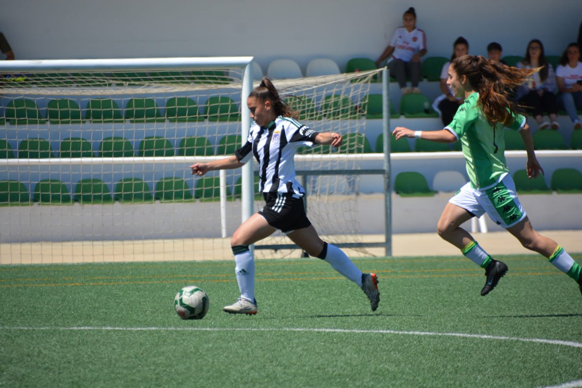CDBFemenino's tweet photo. Pacenses🆚Romanas. Este fin de semana tenemos doble derbi con los enfrentamientos del Autonómico y Base. https://t.co/wIUdTAXVOv