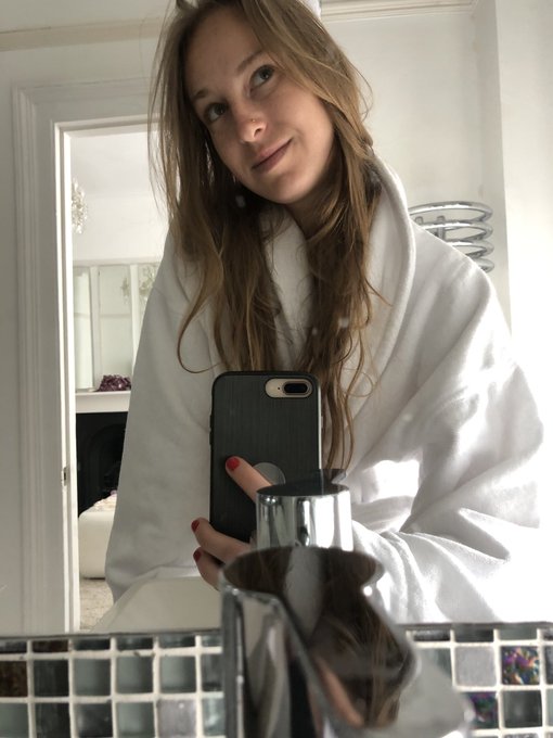 Bonjour Twitter  #nofilter #GoodMorningBeautifulPeople #GoodMorningTwitterWorld #Hastings https://t.<a href="/tag/nofilter"class="tags">#nofilter</a><a href="/tag/goodmorningbeautifulpeople"class="tags">#GoodMorningBeautifulPeople</a><a href="/tag/hastings"class="tags"><span>#hastings</span></a><a href="/tag/goodmorningtwitterworld"class="tags"><span>#goodmorningtwitterworld</span></a>