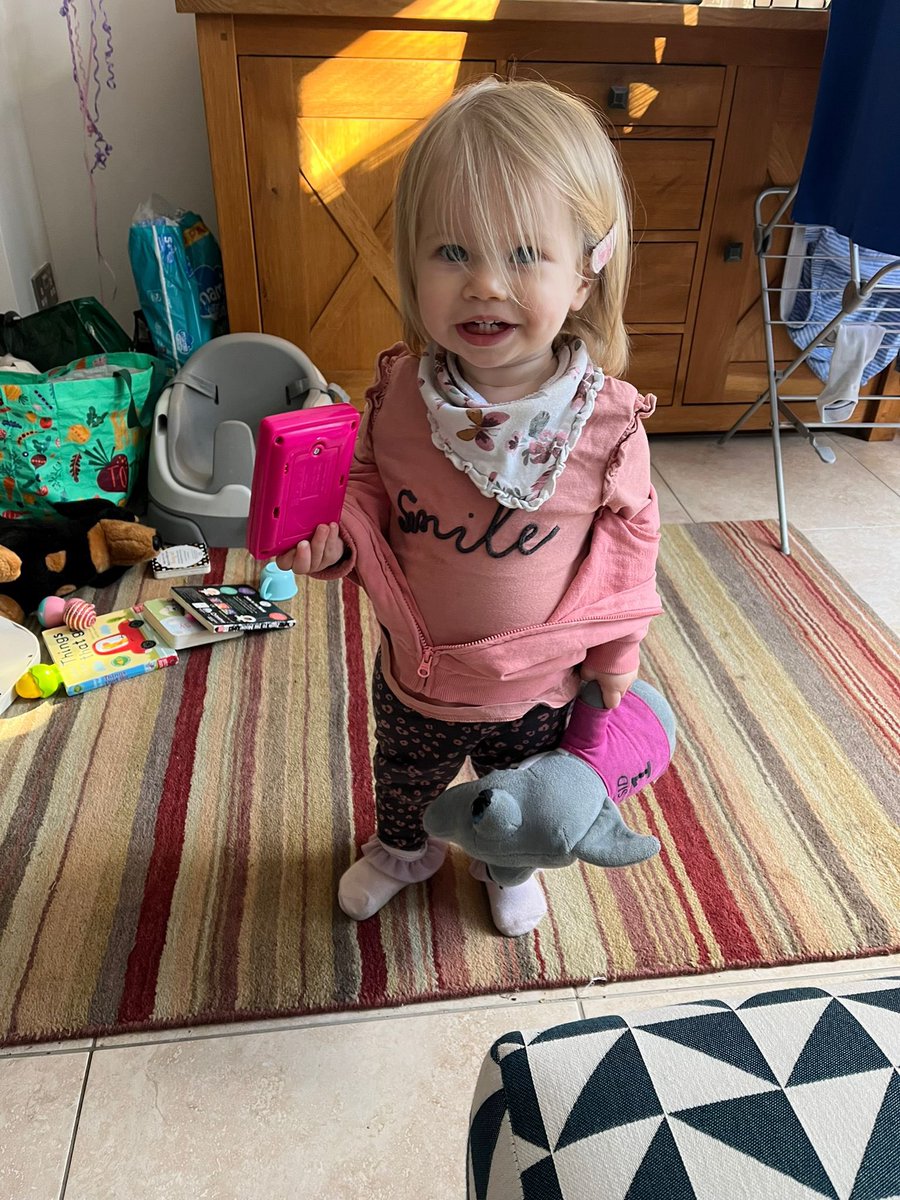 ajhodges01's tweet photo. @sharksbythesea I don’t suppose you guys have a spare #SidtheShark we can buy from you? The shop no longer stock him and we’ve got a very upset little girl who has lost hers! We’re desperate! #sussexsharks #sussexccc #sidtheshark https://t.co/mmNvCmG8kq