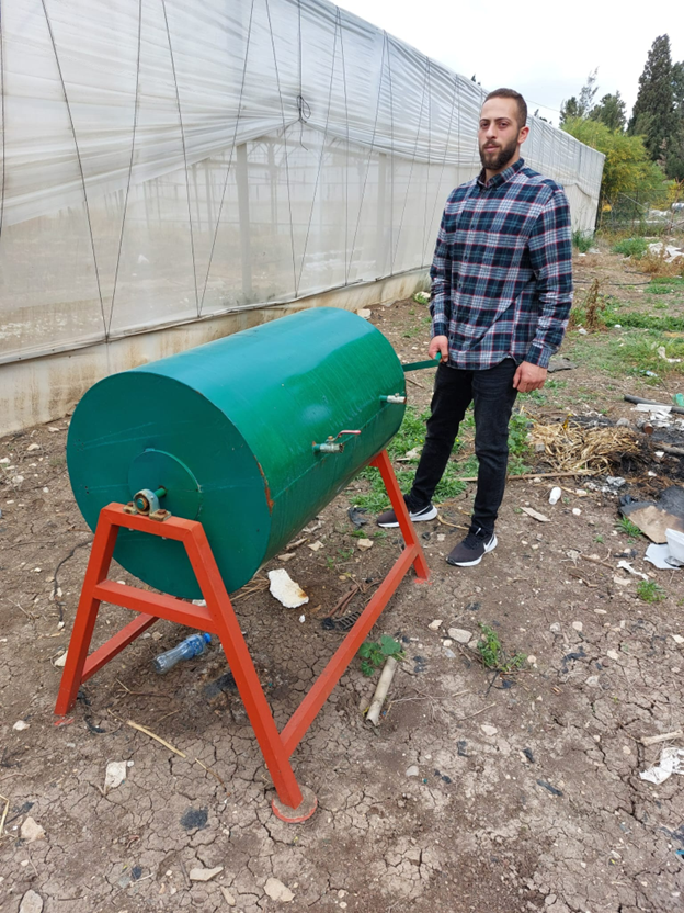 DECOST_ENI's tweet image. The local government of Anabta, in #Palestine, values very positively the new organic waste management system based on #composting implemented by the @DECOST_ENI project in this town!

▶️ Happy to see success stories from our participating towns!

👇🏻👇🏻👇🏻
enicbcmed.eu/local-governme…