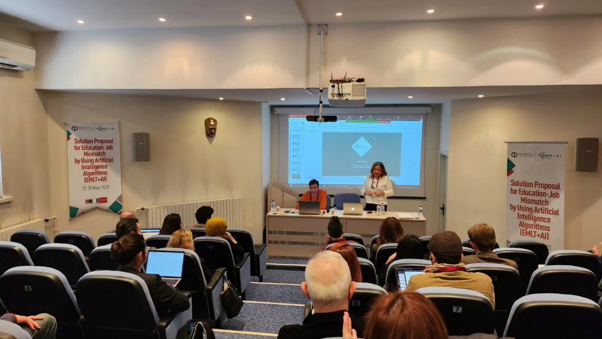 emltproject's tweet photo. just started...
#EMLT #EMLTAI #KickoffMeeting https://t.co/7wTgFLTFV9