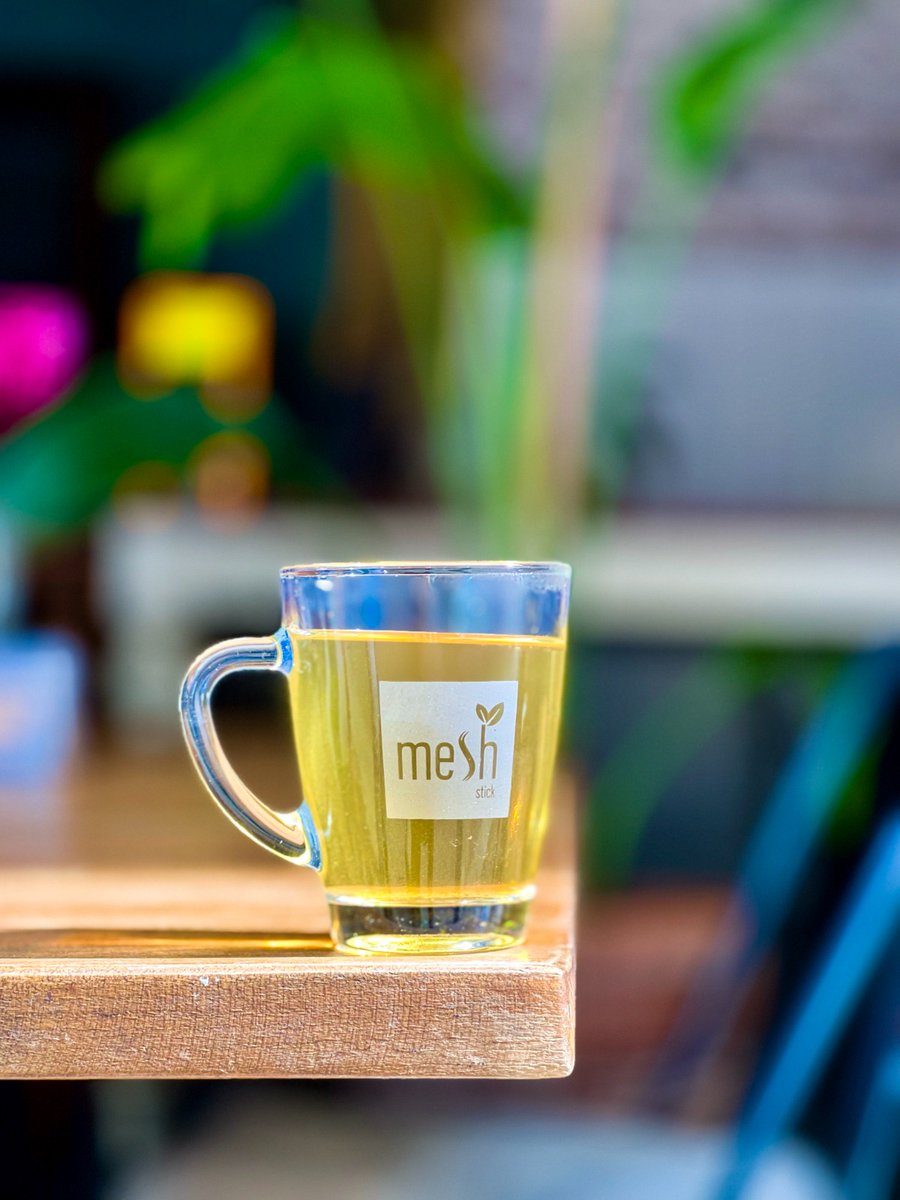 meshstick_'s tweet photo. Senin rahatlatıcı ritüelin ne? Kendini Mesh Stick tatlarına bırak, baharın keyfini çıkar! 💛
#MeshStick #StickTea #HepYanında https://t.co/eMZ1JYr9RN