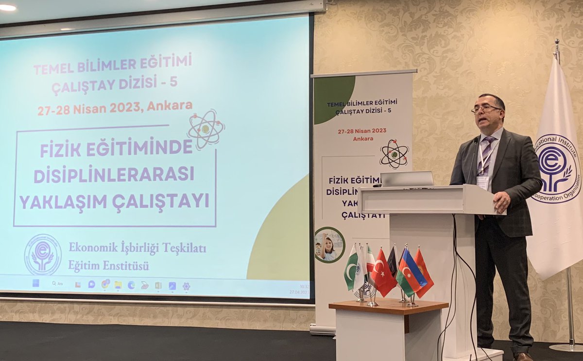 AkifKirecci's tweet photo. Nasıl çalıştay ama?

“Türkiye’de Fizik Eğitiminde Disiplinlerarası Yaklaşım”
@eco_ei @ahmetilhansen @Vedatzsoy1 @Tubitak https://t.co/U5oRqDIQxM