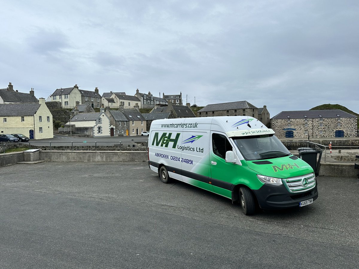 Transport0903's tweet photo. Cloudy and ready to rain here in #Portsoy nice in warm in the van taking in the scenery #officewithaview @MHcarriers https://t.co/cAtwTEsGri