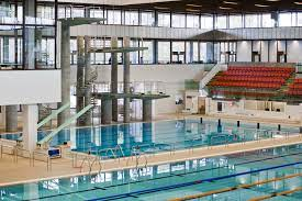JoinedUpDoc's tweet photo. @WanderingGaia So sad: a stark contrast to "the Commie" (Commonwealth Pool) in Edinburgh - a thriving open to all brilliant friendly venue - where my swimming habit costs me about 2.50/swim.  Busy with folk all having a blast from 5 to 9. https://t.co/fWssqSkm7t