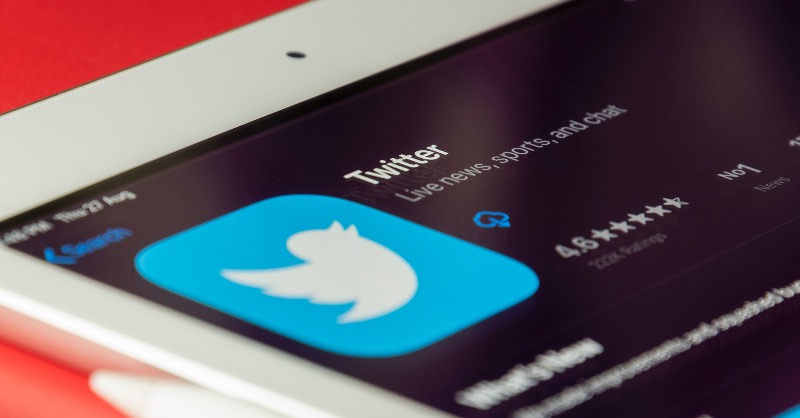 SECNewgateEU's tweet photo. It’s hard to keep up these days... 

From Musk acquiring Twitter to the advent of Chat GPT, to millennials still trying to figure out TikTok, social media has become a crazy playground with ever-changing rules🤯

Our comms guru shares some tips to help you get it right📱