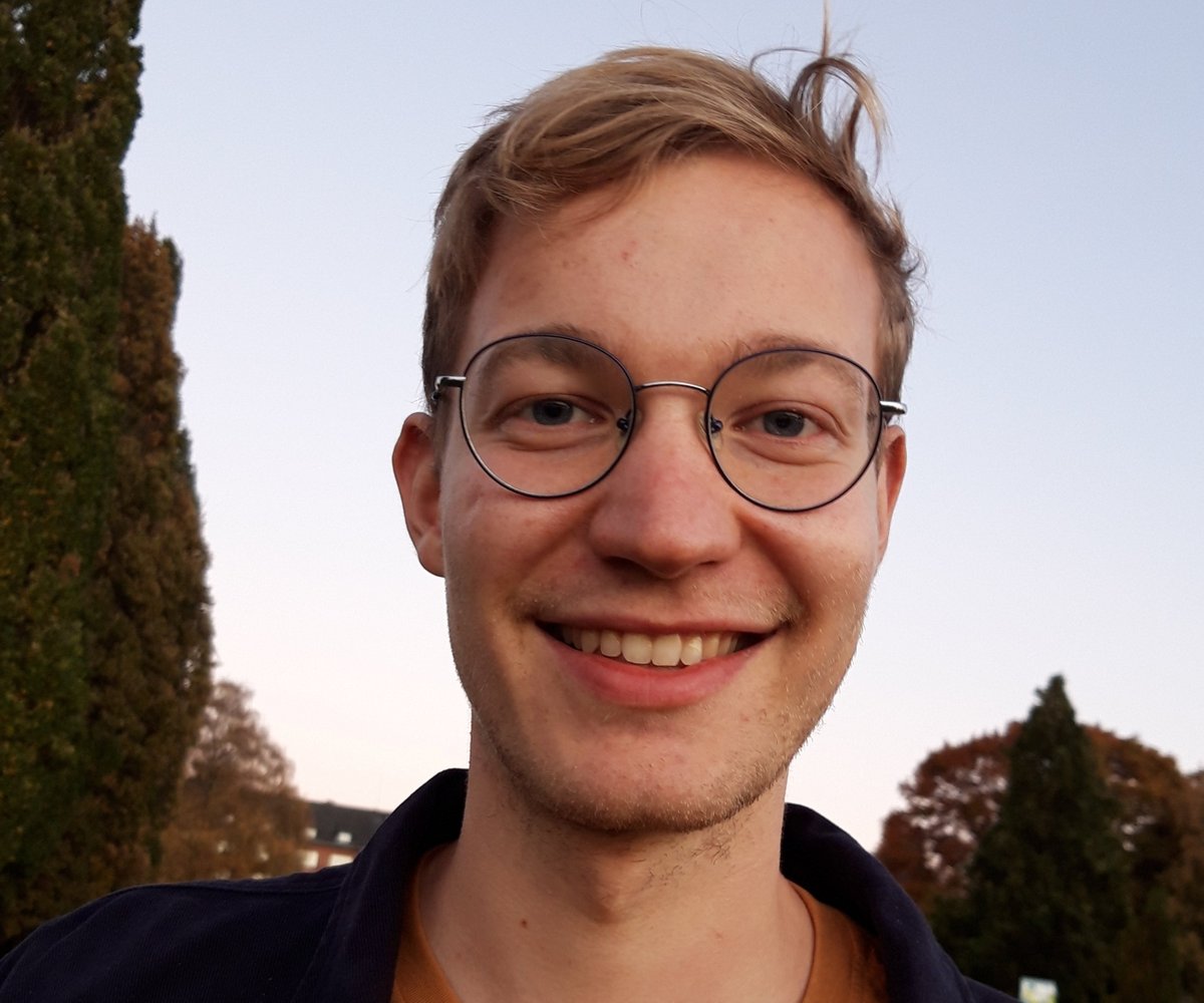 🏆Marcel Wienöbst vom Institut für Theoretische Informatik der @UniLuebeck gehört zu den besten KI-Talenten des #KICamp23 von @BMBF_Bund und @informatikradar. Herzlichen Glückwunsch 🍾🥳 uni-luebeck.de/forschung/aktu…
#KI #AI #forschung #research