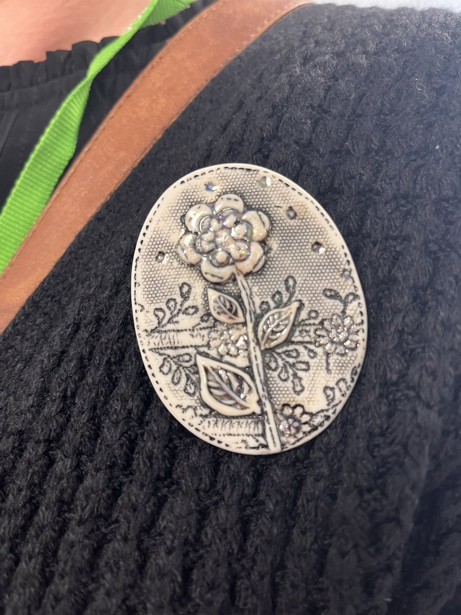 Clare Brown (@curatorclare) on Twitter photo …and so it begins. <a href="/Aristolochia/">Herbarium Manchester</a> showing off a beautiful pottery herbarium piece for #NatSCA2023 #natscifashion …and so it begins. <a href="/Aristolochia/">Herbarium Manchester</a> showing off a beautiful pottery herbarium piece for #NatSCA2023 #natscifashion