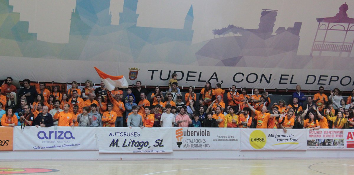 RiberaNavarraFS's tweet photo. 🔝  ¡Mañana os necesitamos CON TODO!

🎟️ Cada miembro de las peñas puede adquirir una entrada adicional para el partido por 3€.

🎟️ Público general
Sénior 15€
Jubilado 7€
Juvenil 5€

🔛 En sede, de 10:00 a 13:30 y de 18:00 a 20:00

🔚 viernes a las 13:30

#VamosMiRibera🧡🖤 https://t.co/em5yA4Y2IM
