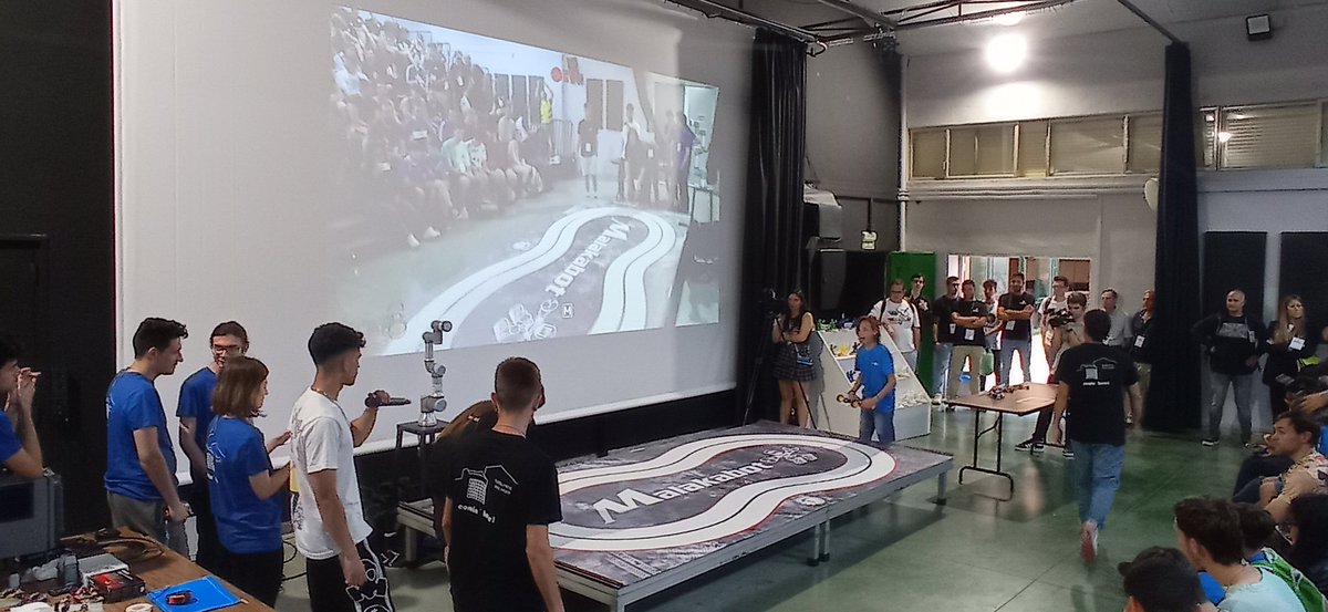 Día de competiciones! 🏎️💨🏁 <a href="/malakabot/">Malakabot</a>