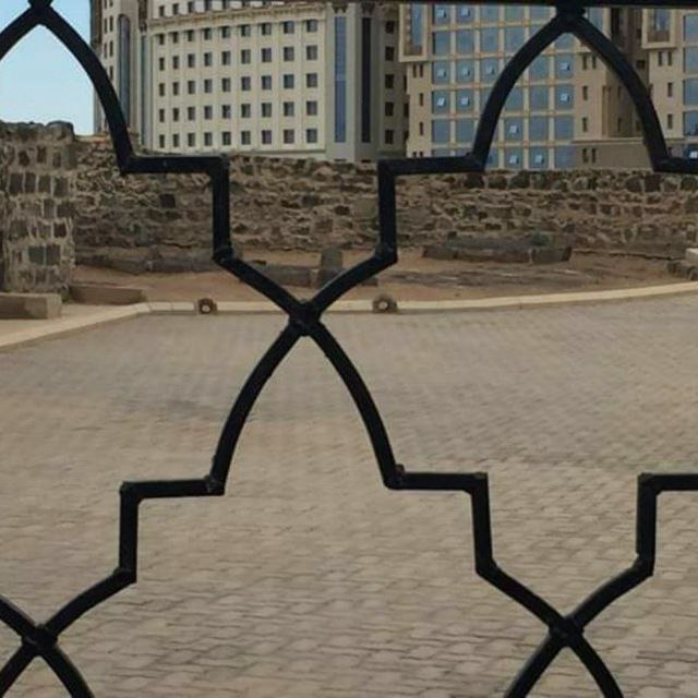Pu_reness's tweet photo. رُويَ عن مولانا زي�� العابدين «صلواتُ اللّٰهِ عليه»: الرِّضا بمَكروهِ القَضاءِ مِن أعلى دَرَجاتِ اليَقينِ.

#بقيعنا_مطلبنا https://t.co/VzP96dS3Y9