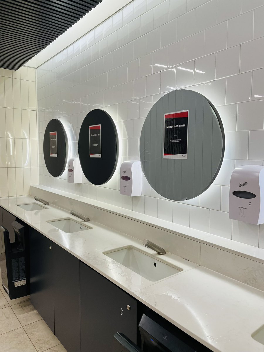 ReubenCheok's tweet image. So lemme get this straight…your mirrors just stopped working? 🤔