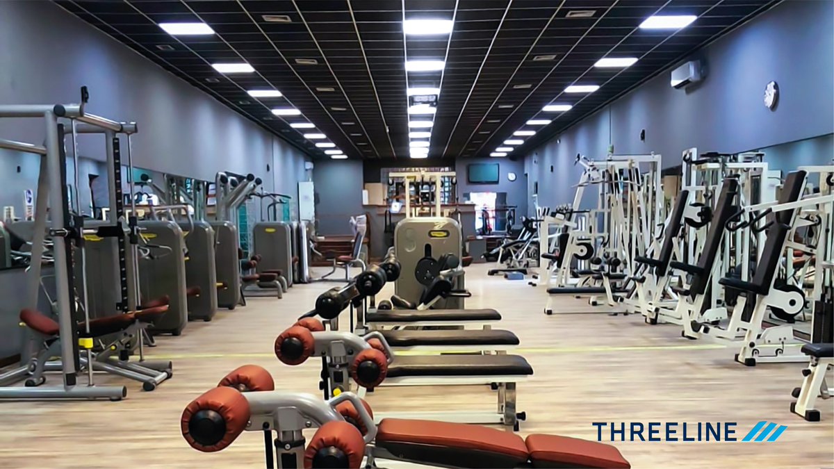 ThreelineGroup's tweet photo. Coloca paneles LED en los techos modulares para crear ambientes simétricos y con buena iluminación.
Mira que bien ha quedado esta zona deportiva.

#Threeline #ThreelineTechnology #PanelLED https://t.co/4qN8nm4Ccv