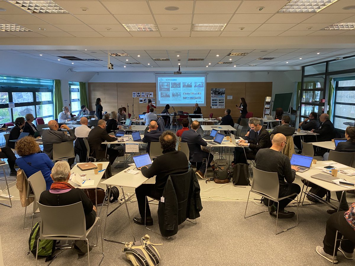 En ce moment @ENSdeLyon présentation de la nouvelle plateforme de vidéo formation destinée aux cadres de l’éducation nationale