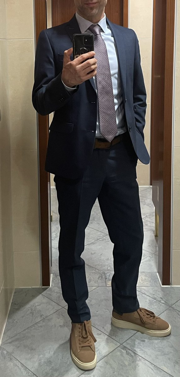 mitWorte's tweet photo. Thursday is #suitsday this time. https://t.co/mmYE0T0ncj