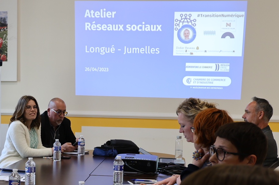 Longué-Jumelles tweet media