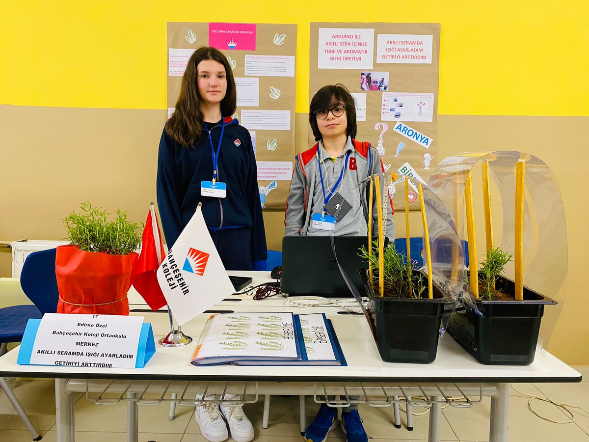 duyguutezen's tweet photo. FeTeMM Atölyeleri kapsamında il geneli "Arduino ile Akıllı Sera İçinde Yüksek Getirili Tıbbi/Aromatik Bitki Üretimi" Yarışmasında Elis ve Oğuz'un sunumları ile il ikincisi olmanın mutluluğu🍀 @kaansezgin @sevtapengin  @SenemErtn @tubakevserarda @gundogdu_ozkan @bahcesehir_k12 https://t.co/agrvxIshhH