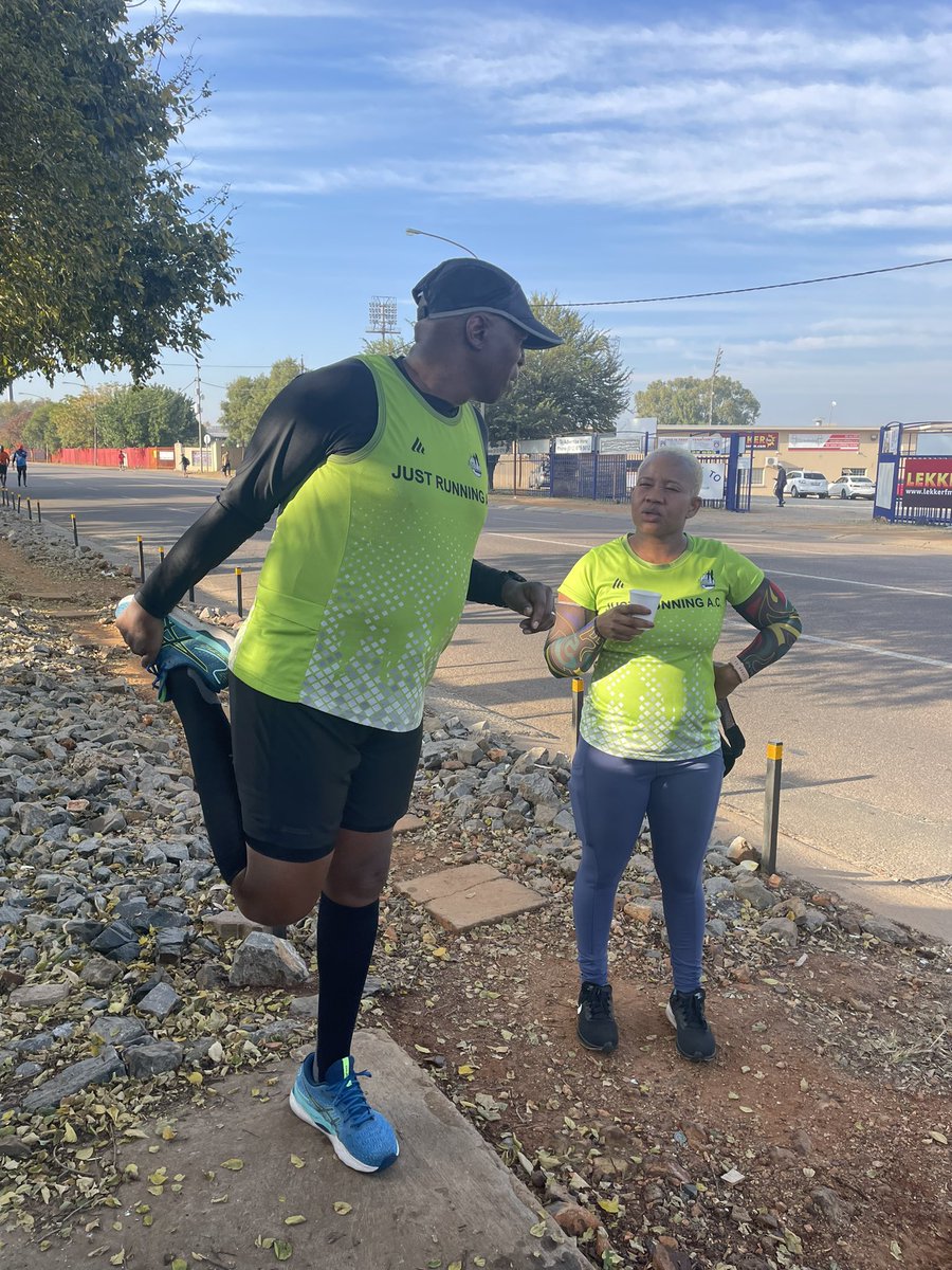 justrunningac's tweet photo. The Lime Brigade painted the streets of Centurion &amp; tested the new route for Wally Marathon!

#JRAC #FetchYourBody2023 #Runners #IPaintedMyRun #IChoose2BActive #RunningWithSoleAC #TrapnLos https://t.co/WYV3WJTwzB
