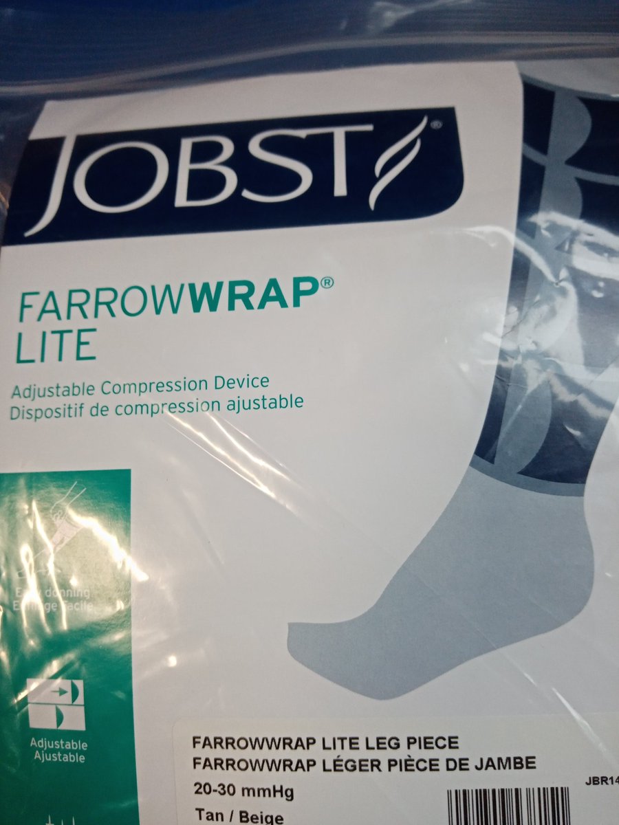TVteamDerriford's tweet photo. Look out for Daniel from @essity today who is doing ward-to-ward training on compression wraps and sharing our pathway this morning. #legsmatter @UHP_NHS @DerrifordNurses https://t.co/N6GejHyxQs