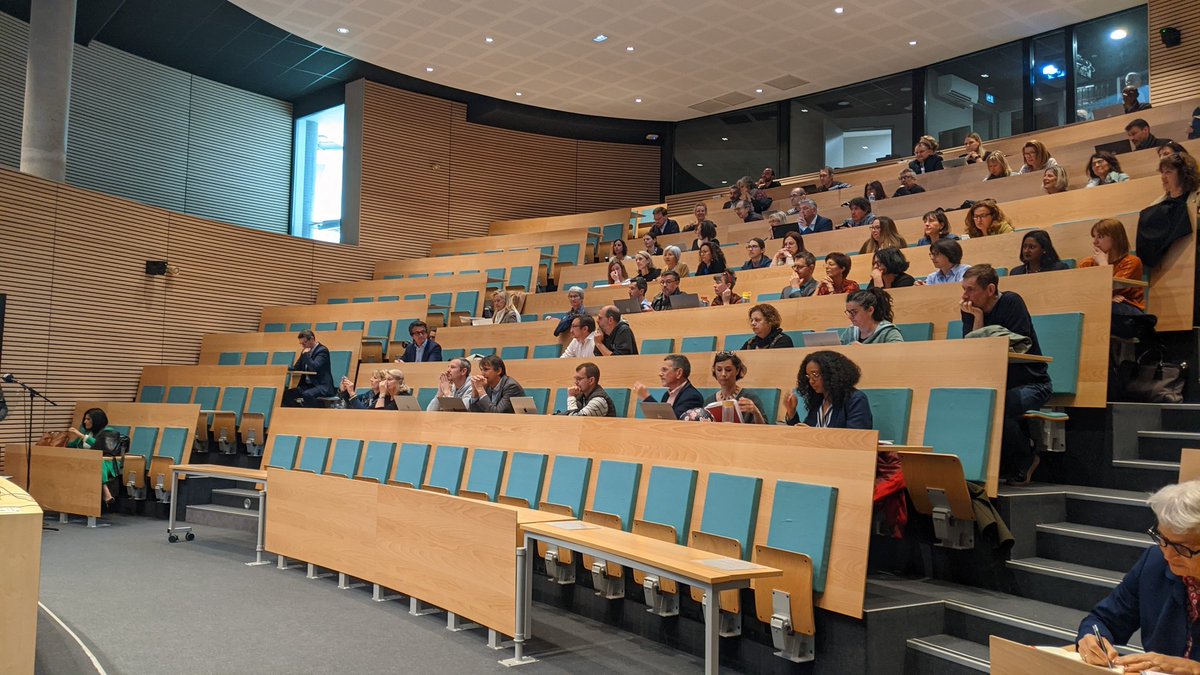 #Formation // Les IUT <a href="/UGrenobleAlpes/">Université Grenoble Alpes</a> et les acteurs du territoire <a href="/RegionAcAura/">Région académique AURA</a> <a href="/acgrenoble/">Académie de Grenoble</a> <a href="/auvergnerhalpes/">Auvergne-Rhône-Alpes</a> <a href="/GrenobleAlpes/">Grenoble Alpes Métropole</a> <a href="/CCI_ARA/">CCI Auvergne-Rhône-Alpes</a> <a href="/Prefet38/">Préfète de l'Isère 🇨🇵🇪🇺</a> se mobilisent pour une journée d'échanges et de réflexion 🤯 sur l'évolution des métiers et leur prise en compte dans les formations 🎓