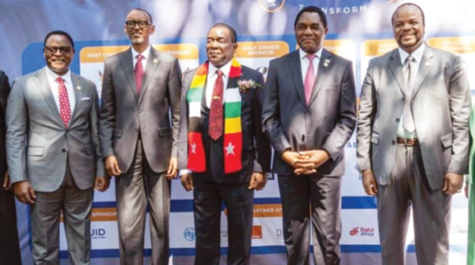 Five presidents, 80 nations, 120 exhibitors, and more than 2000 people visited Victoria Falls yesterday as #Zimbabwe reaped enormous benefits from @edmnangagwa's engagement and re-engagement drive @USEmbZim @Charega1 @ZanuPF_WL