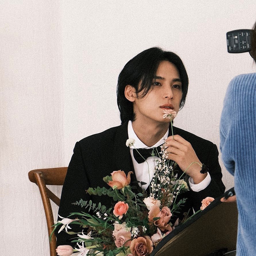 wonubliss's tweet photo. min9yu_k 🖤🌹✨ #민규 https://t.co/VGoIpoZ61I