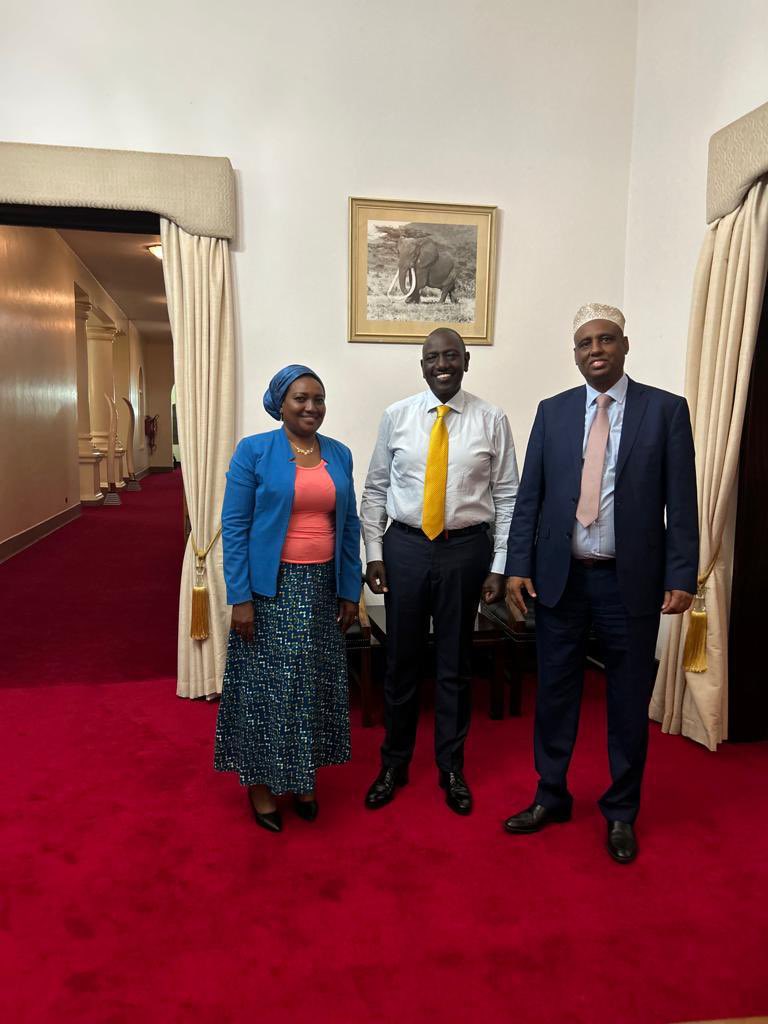 GovMohamudAli's tweet photo. The women MP of Marsabit and I had a productive conversation with President @WilliamsRuto at @StateHouseKenya about development issues and we expressed gratitude for the national appointments made by his administration. During our meeting, we requested  the President to prioritize development in our county, specifically in the areas of health, water, agriculture, and security. We received assurance from the President that he will fully support our efforts to improve these areas. #MarsabitDevelopment #PresidentRuto #CommunityBuilding