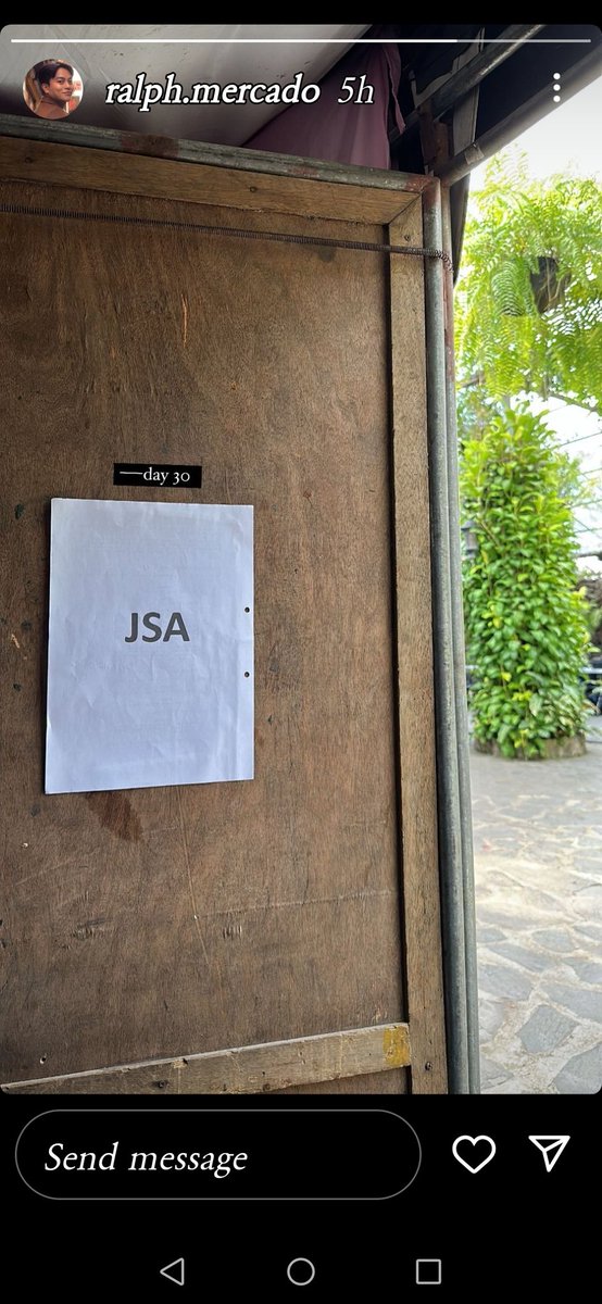 LovelyQueenJ1's tweet image. Bumuhos ang Blessings🙌😊
Busy busy parin ang Kusinera nyo Judinians!!
#Work³
#JudyAnnSantos
#Day30
#TheHorrormovie2023 #TheseriesHBO2023 #TheRenewalTvc2023 #ThenActiveTVCALLOftime #TheLegitQueenOfallQueens #Primesupertar
#QueenOfPhilippinesoapOpera